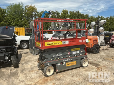 2017 Skyjack SJIII-3226 Electric Scissor Lift