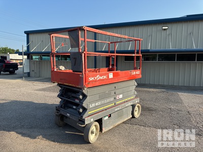 2013 Skyjack SJIII 4632 Electric Scissor Lift