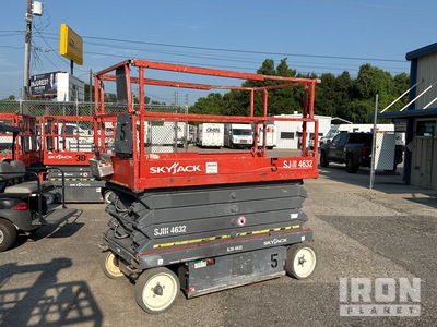 2013 Skyjack SJIII 4632 Electric Scissor Lift