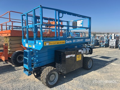 2014 Genie GS-3369RT Dual Fuel Scissor Lift