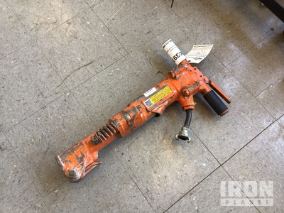 APT 160 Pneumatic Demolition Breaker