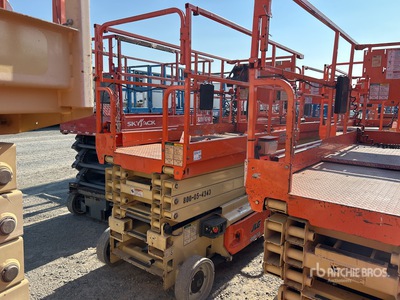 2015 JLG 3246ES Electric Scissor Lift