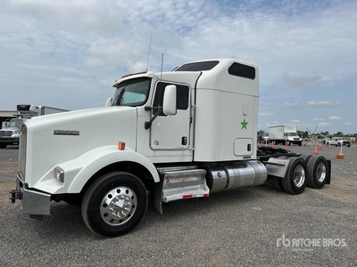 2014 Kenworth T800 6x4 Cabina con cuccetta per trattore stradale
