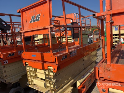 2016 JLG 3246ES Electric Scissor Lift