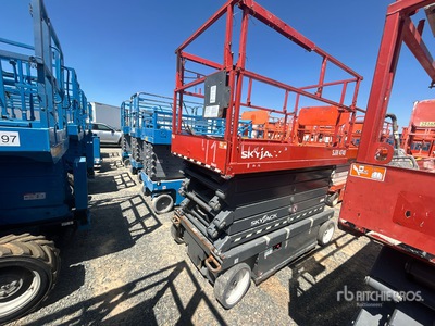 2016 Skyjack SJIII4740 Electric Scissor Lift