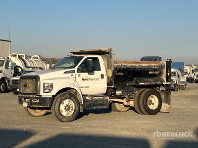 2017 Ford F-750 4x2 S/A Dump Truck