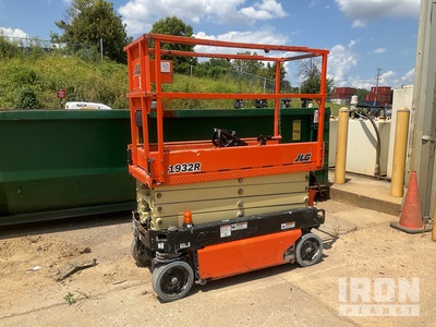 2018 JLG 1932R Electric Scissor Lift