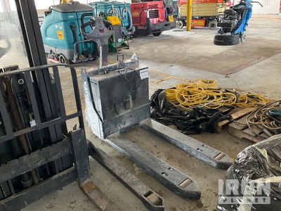 2016 Toyota 8HBW23 4500 lb Electric Pallet Jack