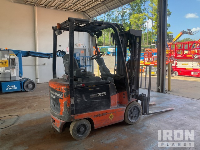MONTACARGAS ELéCTRICO 2015 DOOSAN BC25S5