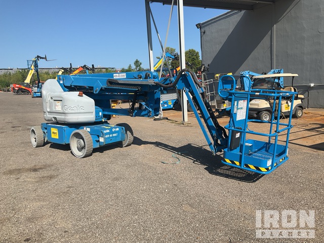 ELEVADOR ARTICULADO 2013 GENIE Z4023N