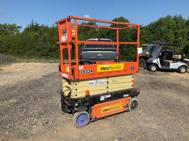 2018 JLG 1932R