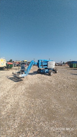 ELEVADOR ARTICULADO 2017 GENIE 4WD Z4525J