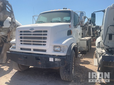 2001 Sterling L9500 10x4 Camion hormigonera