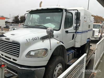 X-Broom on 2019 Freightliner M2 106 Sweeper Truck