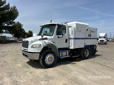 X-Broom on 2019 Freightliner M2 106 Sweeper Truck