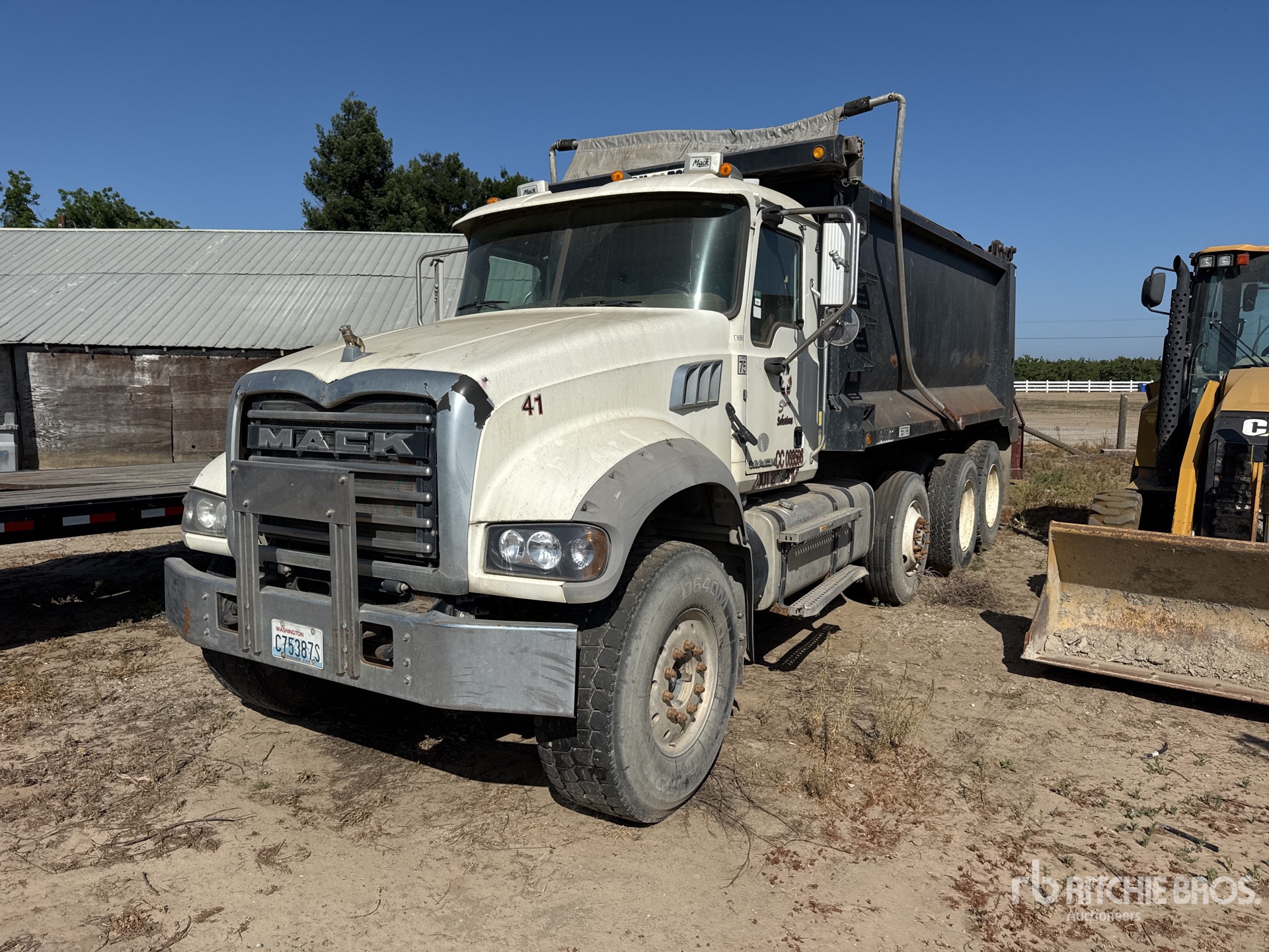 2016 Mack GU713 Wywrotka Tri/A