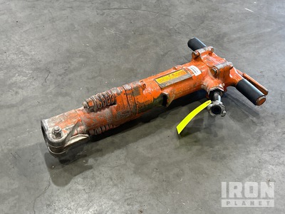 APT  Pneumatic Demolition Breaker