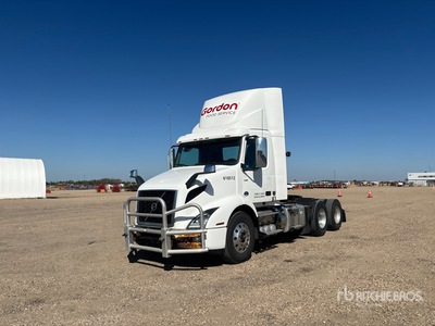 2019 Volvo VNR 6x4 Day Cab Truck Tractor