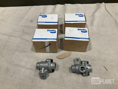 (143) Bendix 278614 Shuttle Valves