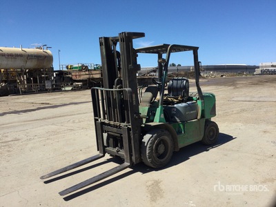 1999 Mitsubishi FD30K 6000 lb Cushion Tire Heftruck