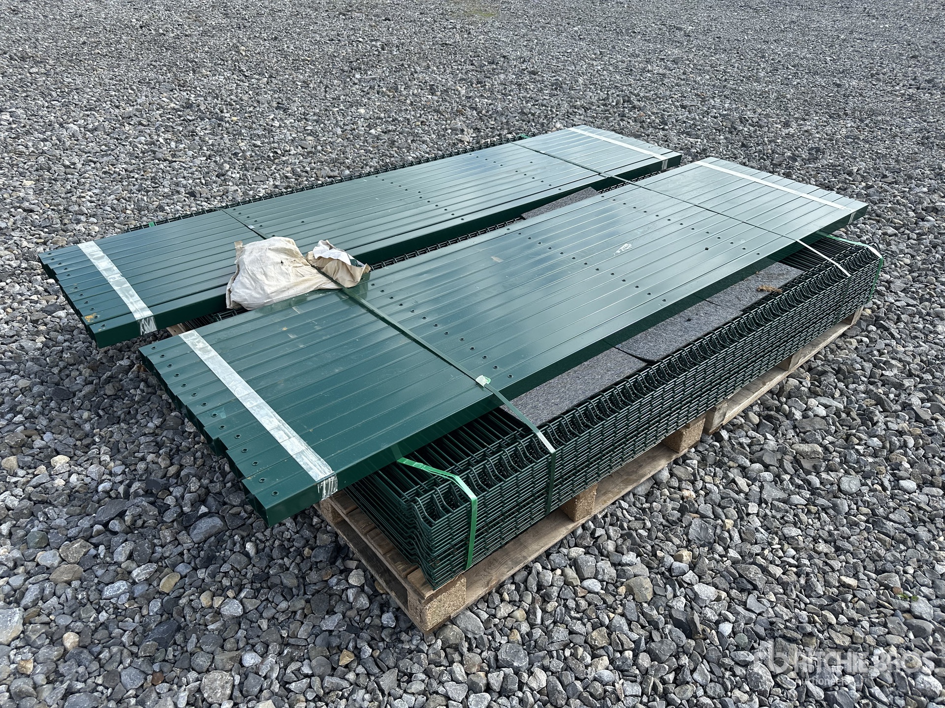 Quantity of (25) 2500mm x 2200mm Mesh Security Vallas