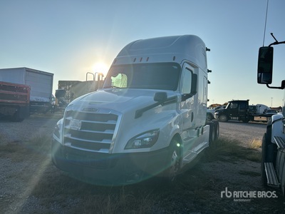 2018 Freightliner Cascadia 126 6x4 Sleeper Truck Tractor (Inoperable)