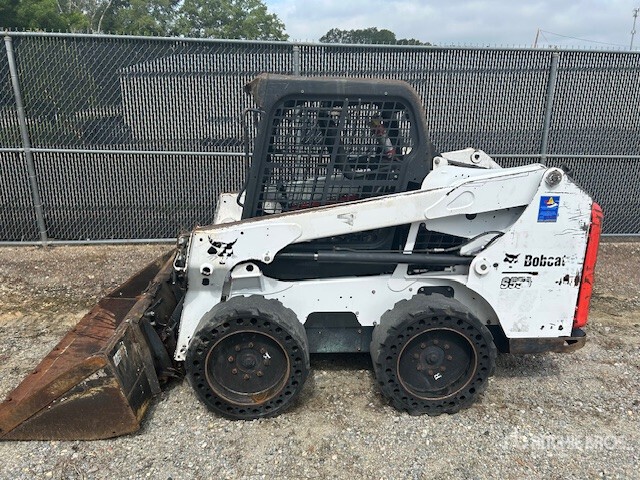 MINI CARGADOR SOBRE RUEDAS 2019 BOBCAT S550