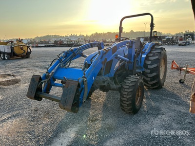 2005 New Holland TC55DA 4WD Tracteur agricole utilitaire (Inoperable)