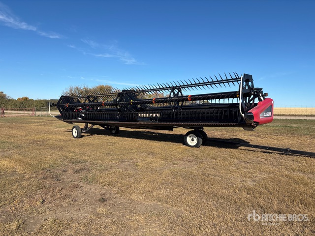 2009 Case IH 2152 35 ft Draper Combine Header | Ritchie Bros. Auctioneers