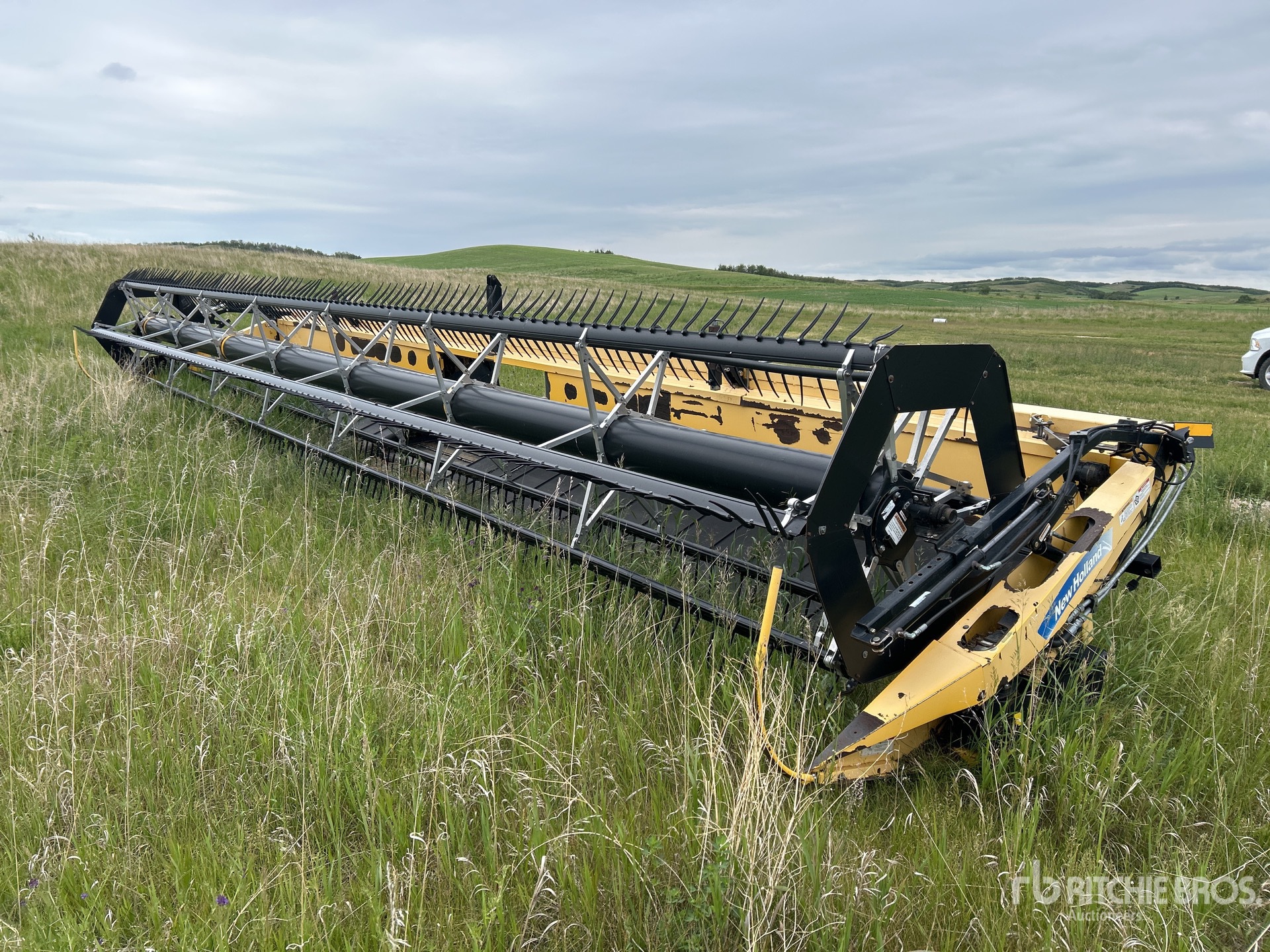 2009 New Holland 94C 36 ft Draper Schneidwerk