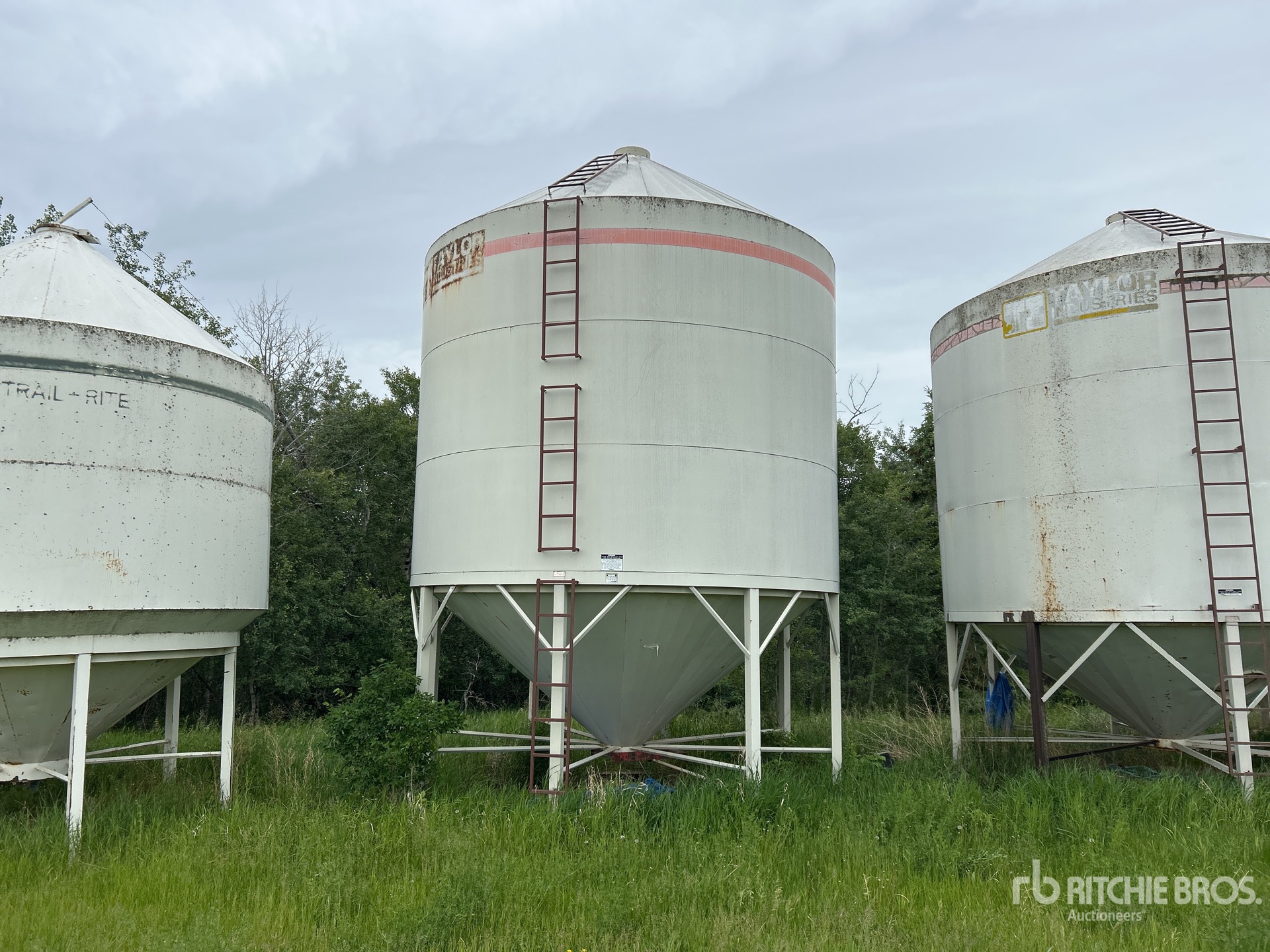 Taylor Industries TU100-16-12TS +/- 100 ton Smooth Wall Hopper Cassone per grano