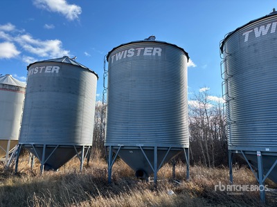 Twister +/- 2200 bu 5 Ring Hopper Grain Bin