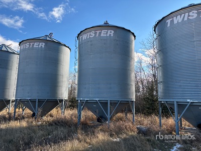 Twister +/- 2200 bu 5 Ring Hopper Grain Bin