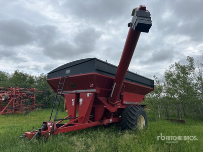 2013 Unverferth 9250 S/A Graanwagen