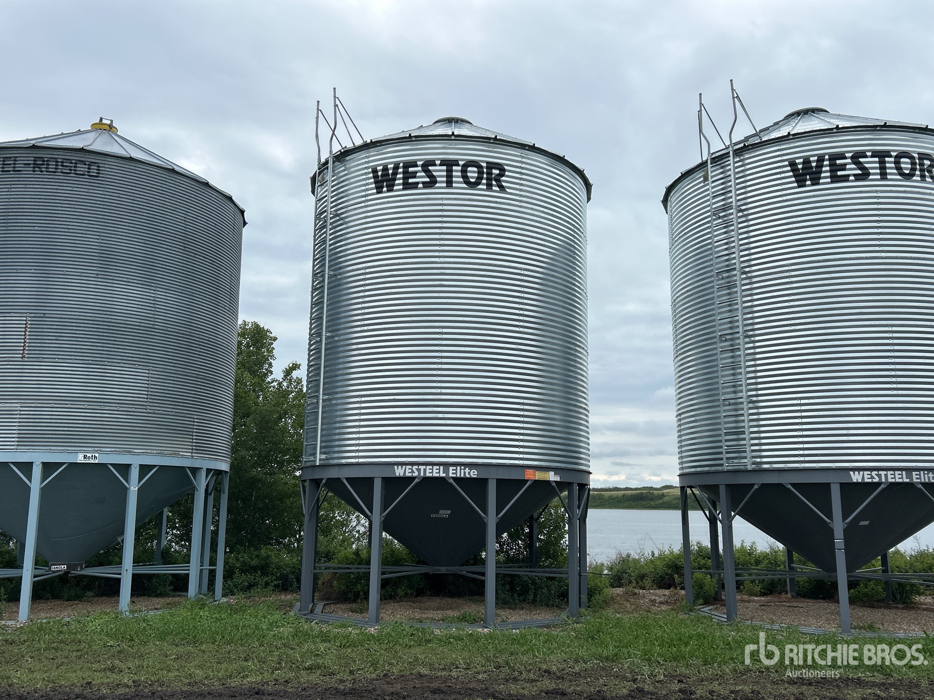2012 Westor 1805 +/- 4920 bu 5 Ring Hopper Cassone per grano