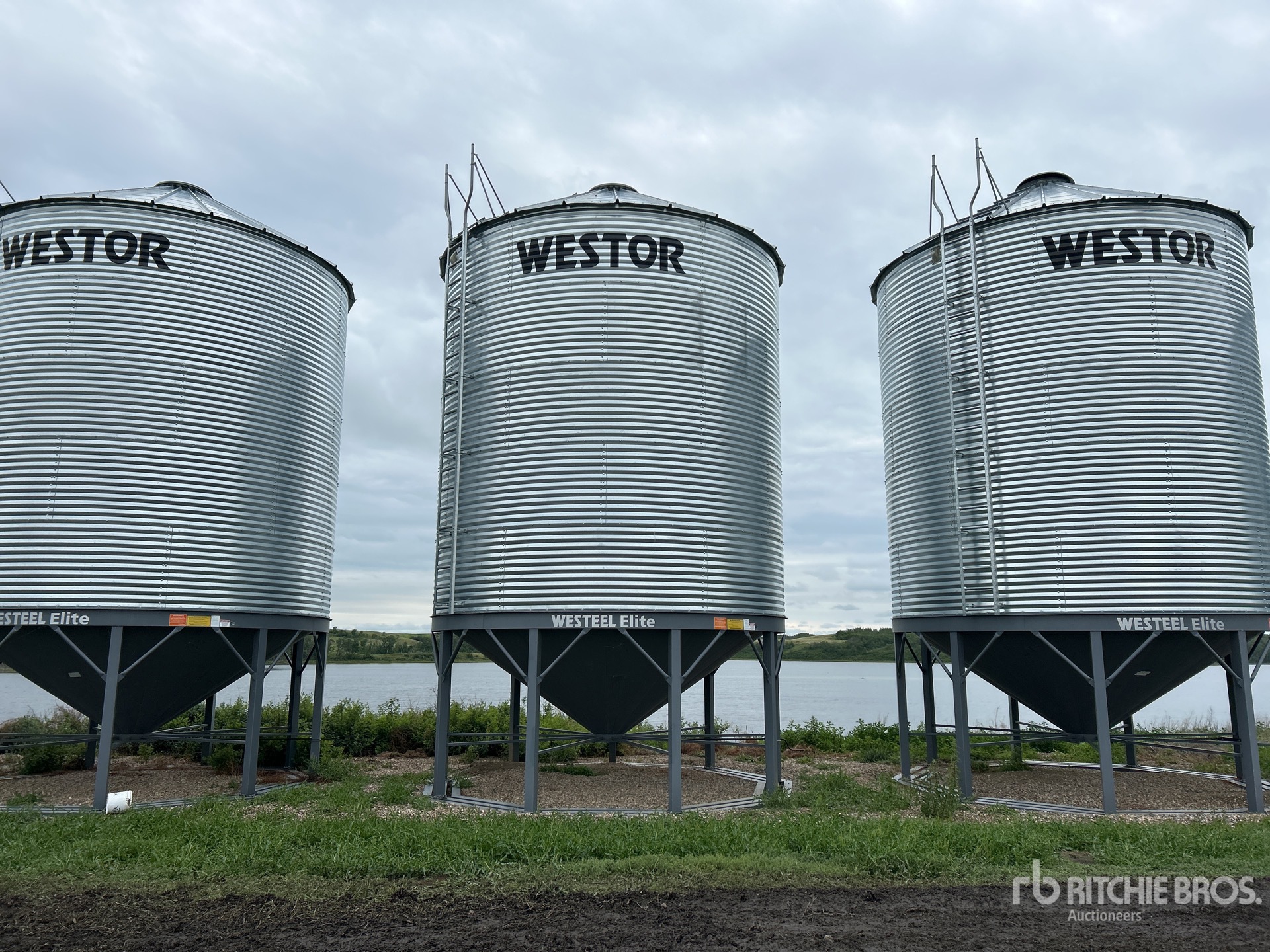 2012 Westor 1805 +/- 4920 bu 5 Ring Hopper Cassone per grano
