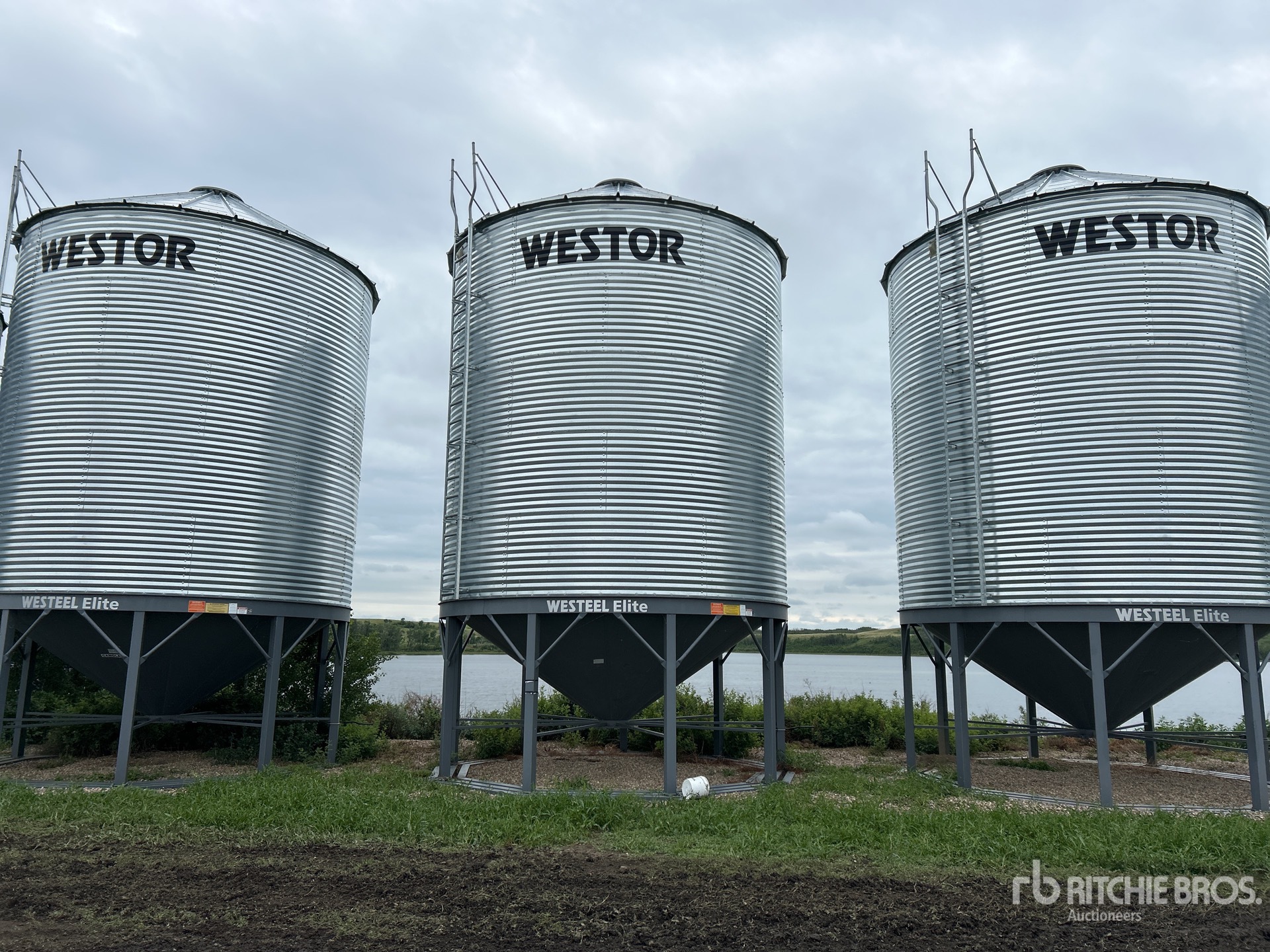 2012 Westor 1805 +/- 4920 bu 5 Ring Hopper Cassone per grano