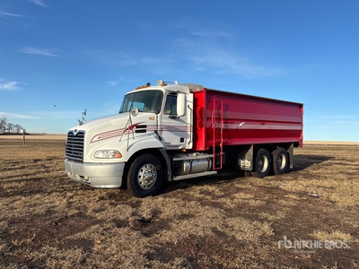 2002 Mack CX613 Vision Vision 6x4 Grain Truck