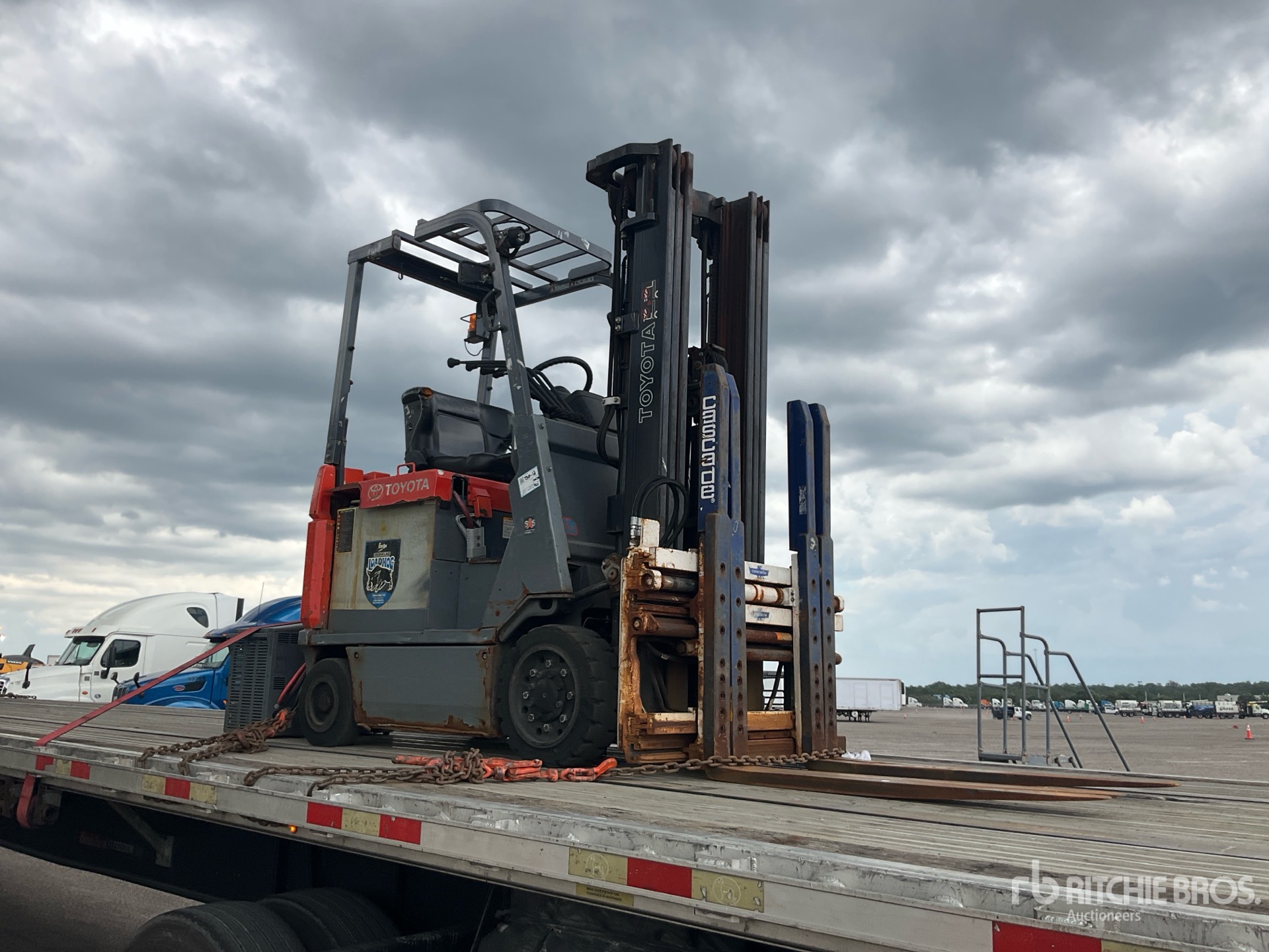 Toyota 7FBCU15 Electric Forklift