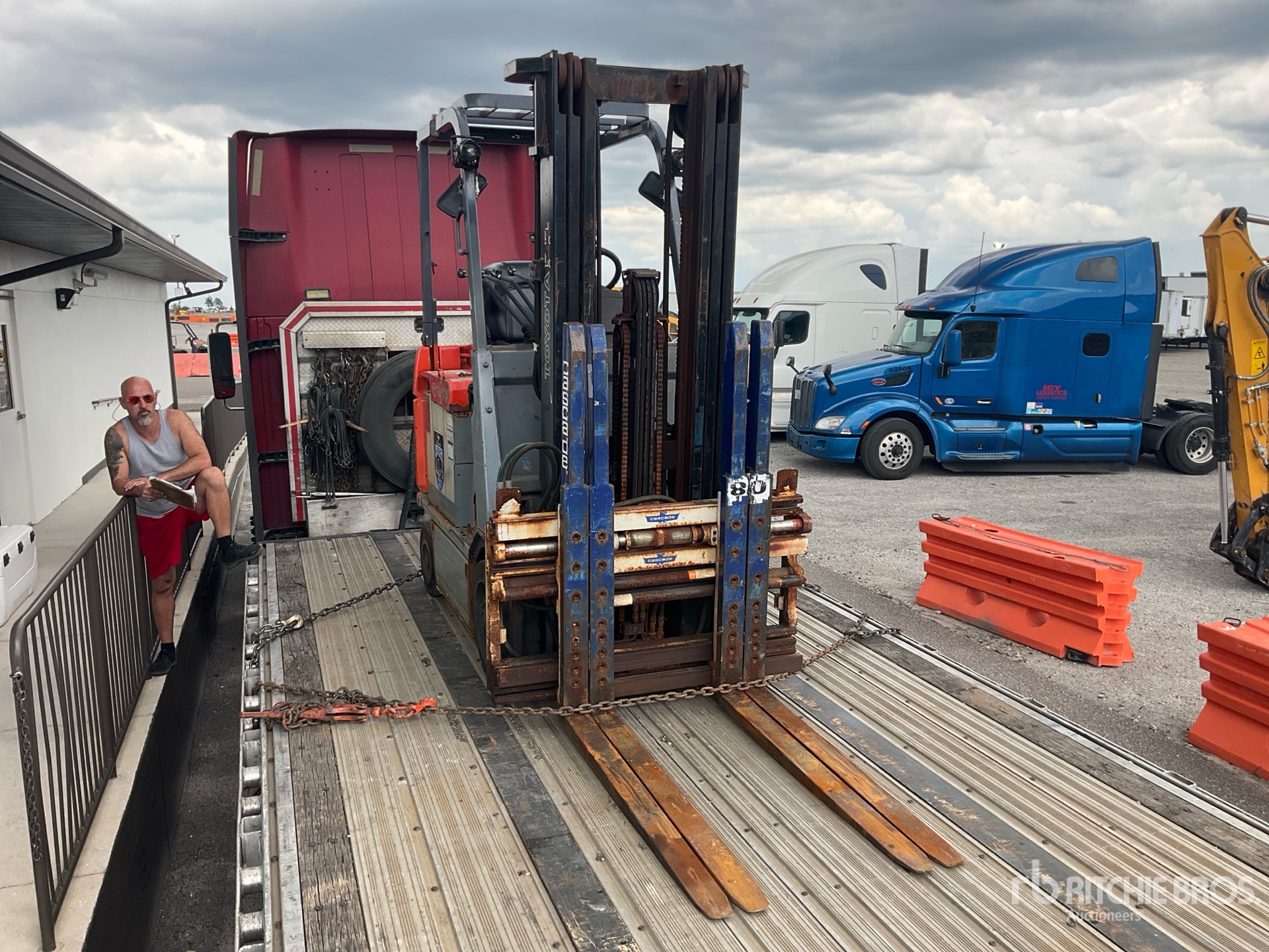 Toyota 7FBCU15 Electric Forklift