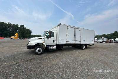 2018 International 4300 4x2 Van Truck