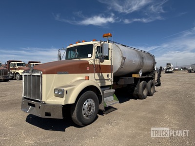 1994 (unverified) Kenworth T800 6x4 Asphalt Distributor Truck