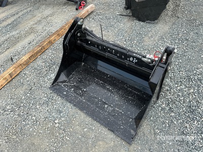 GIYI 39 in Multi-Purpose Skid Steer Bucket (Unused)