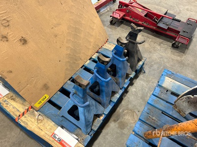 Quantity of (4) 6 Ton Jack Stand