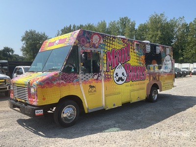2013 Ford F-59 4x2 Foodtruck
