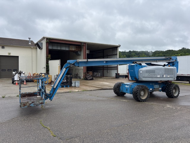 2013 Genie Z-80/60 4WD Dual Fuel Articulating Boom Lift