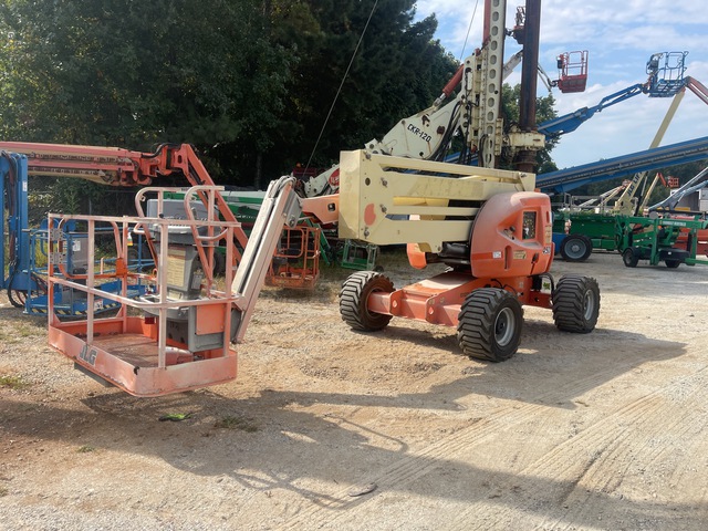2013 JLG 450AJ 4WD Dual Fuel Articulating Boom Lift