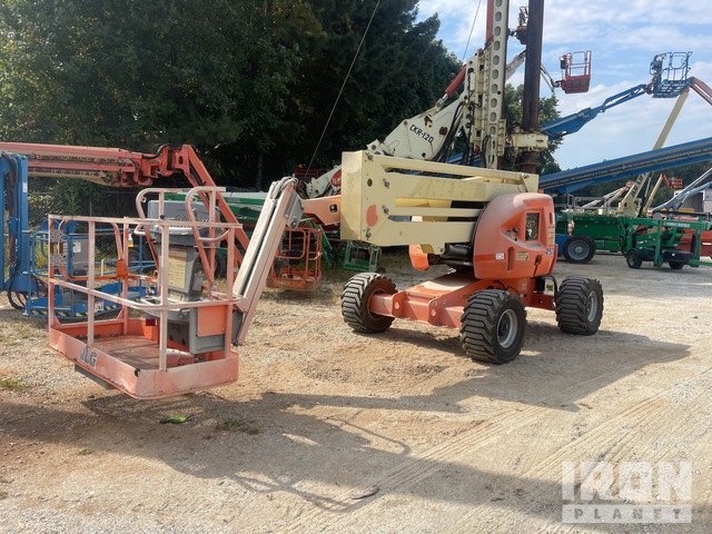 ELEVADOR ARTICULADO 2013 JLG 4WD 450AJ