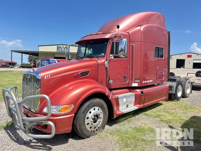2013 Peterbilt 386 6x4 T/A Sleeper Truck Tractor
