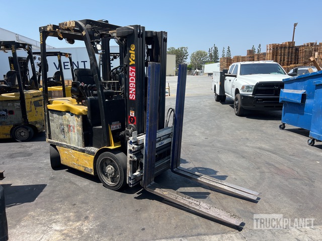 MONTACARGAS ELéCTRICO 2020 YALE ERC050VG